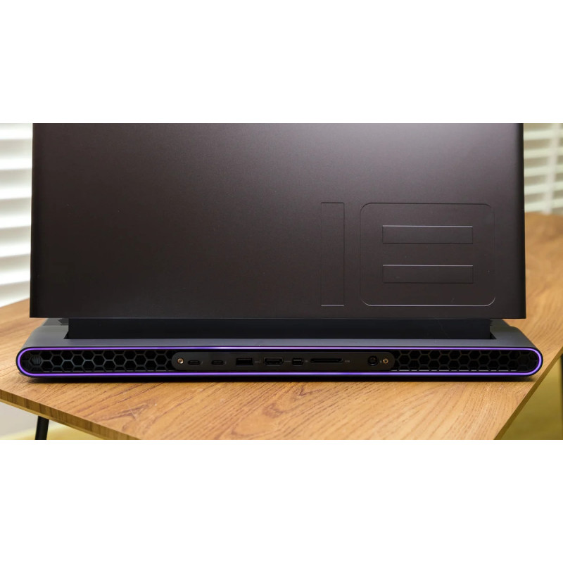 Dell Alienware m18 R2 Gaming Laptop