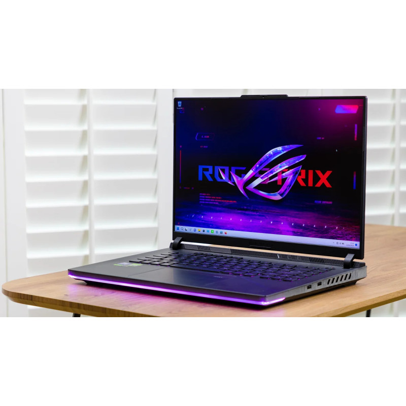 Asus ROG Strix SCAR 18 GeForce RTX 4070 RAM 32GB 2TB