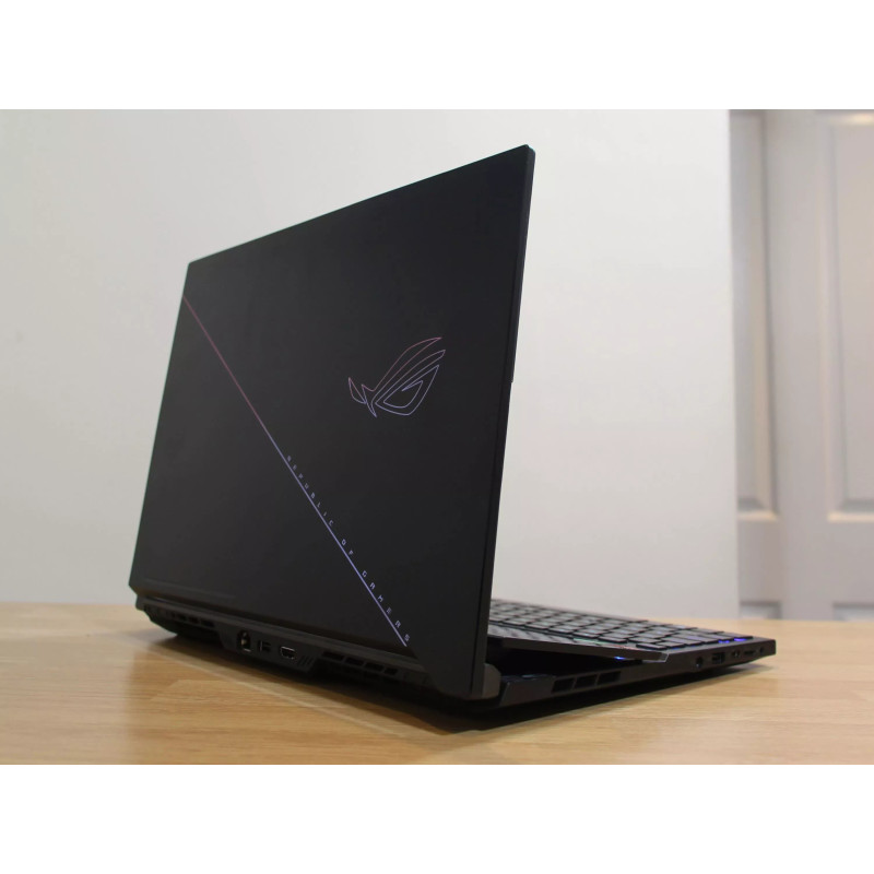 Asus ROG Zephyrus Duo 16 Gaming Laptop GX650