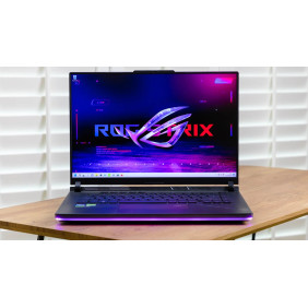 Asus ROG Strix G18 GeForce RTX 4070 RAM 16GB