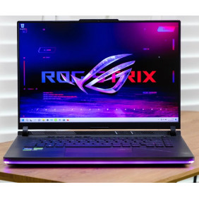 Asus ROG Strix SCAR 18 GeForce RTX 4070 RAM 32GB